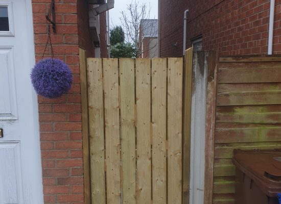 Gate fitter Wigan